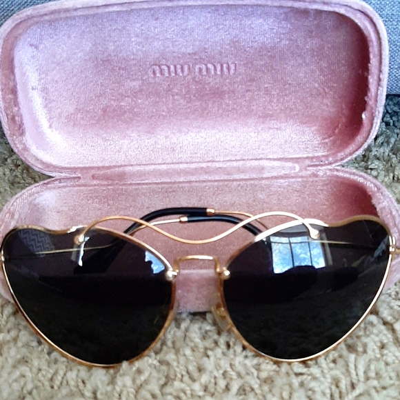 Original miu miu butterfly sunglasses like new - Picture 1 of 4